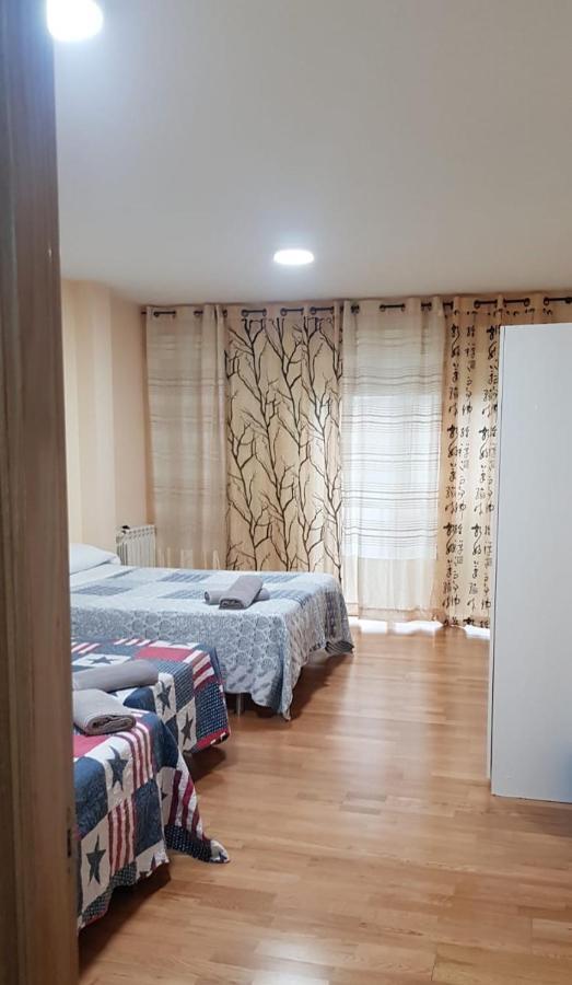 Javier Pedrouzo Sleeping Group Hotel Ngoại thất bức ảnh